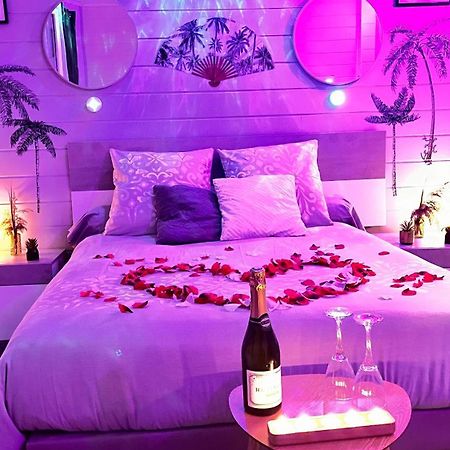 Un Mirage Tropical En Bord De Loire, Love Et Detente Saint-Clément-des-Levées Eksteriør bilde